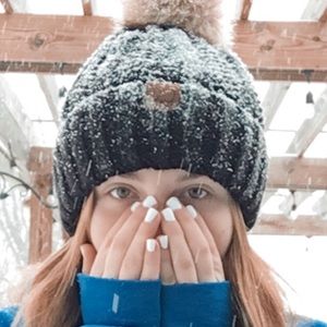 Meet your Posher, Elizabeth